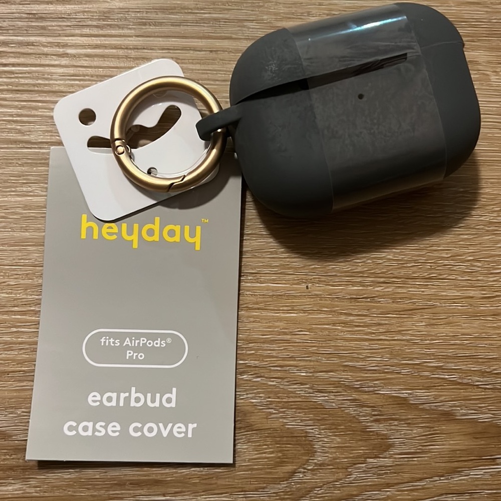Airpods Pro earbud case cover